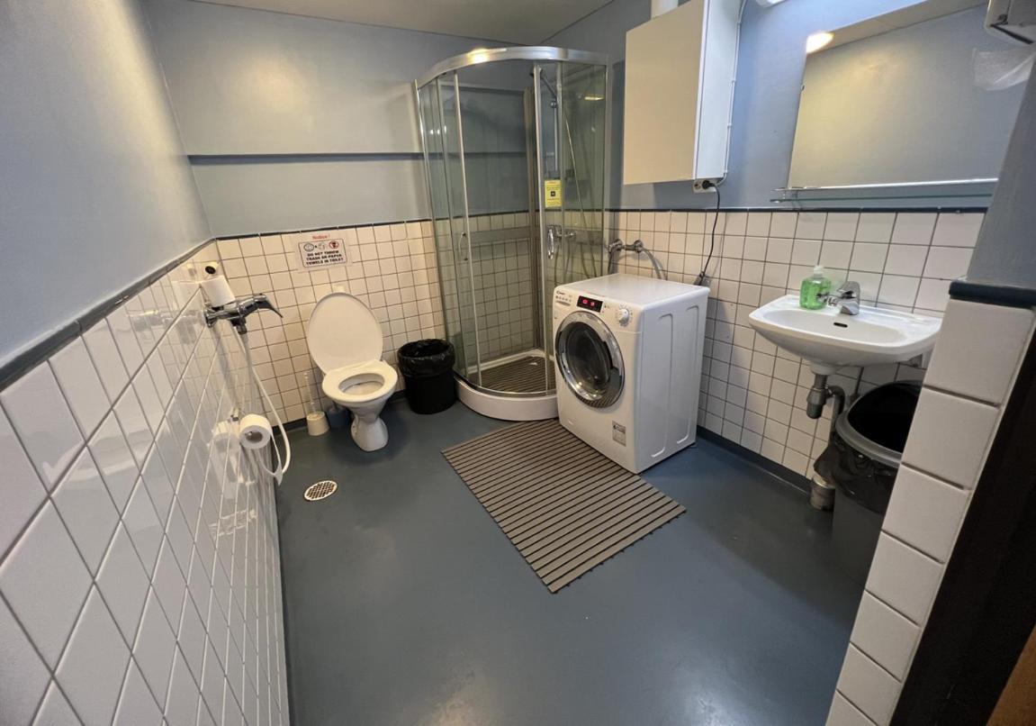Hmi Smart Group 247 Hostel Helsinki Buitenkant foto